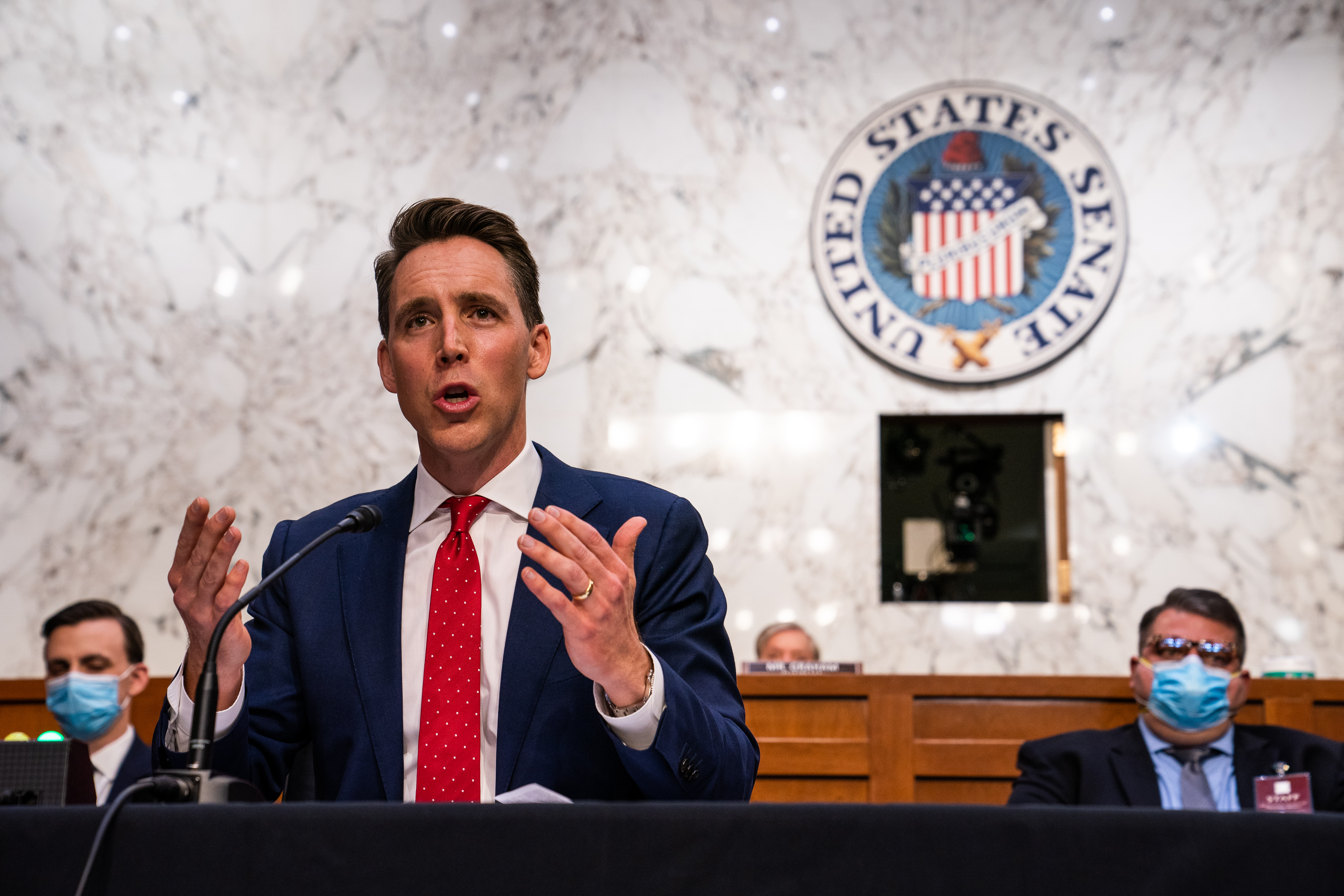 Josh Hawley tweets sparks allegations of Christian nationalism - Vimarsana News