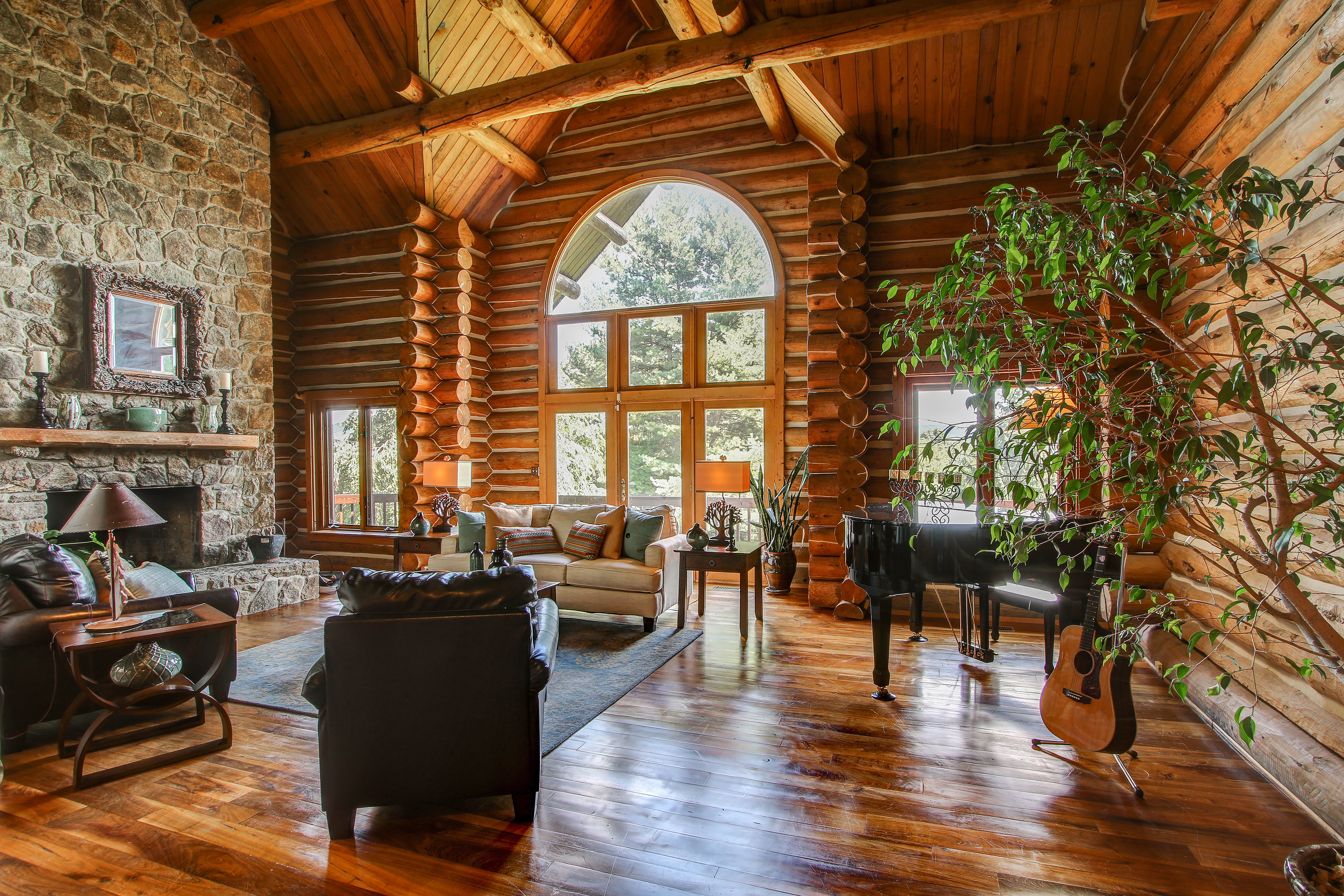 5000 square foot house