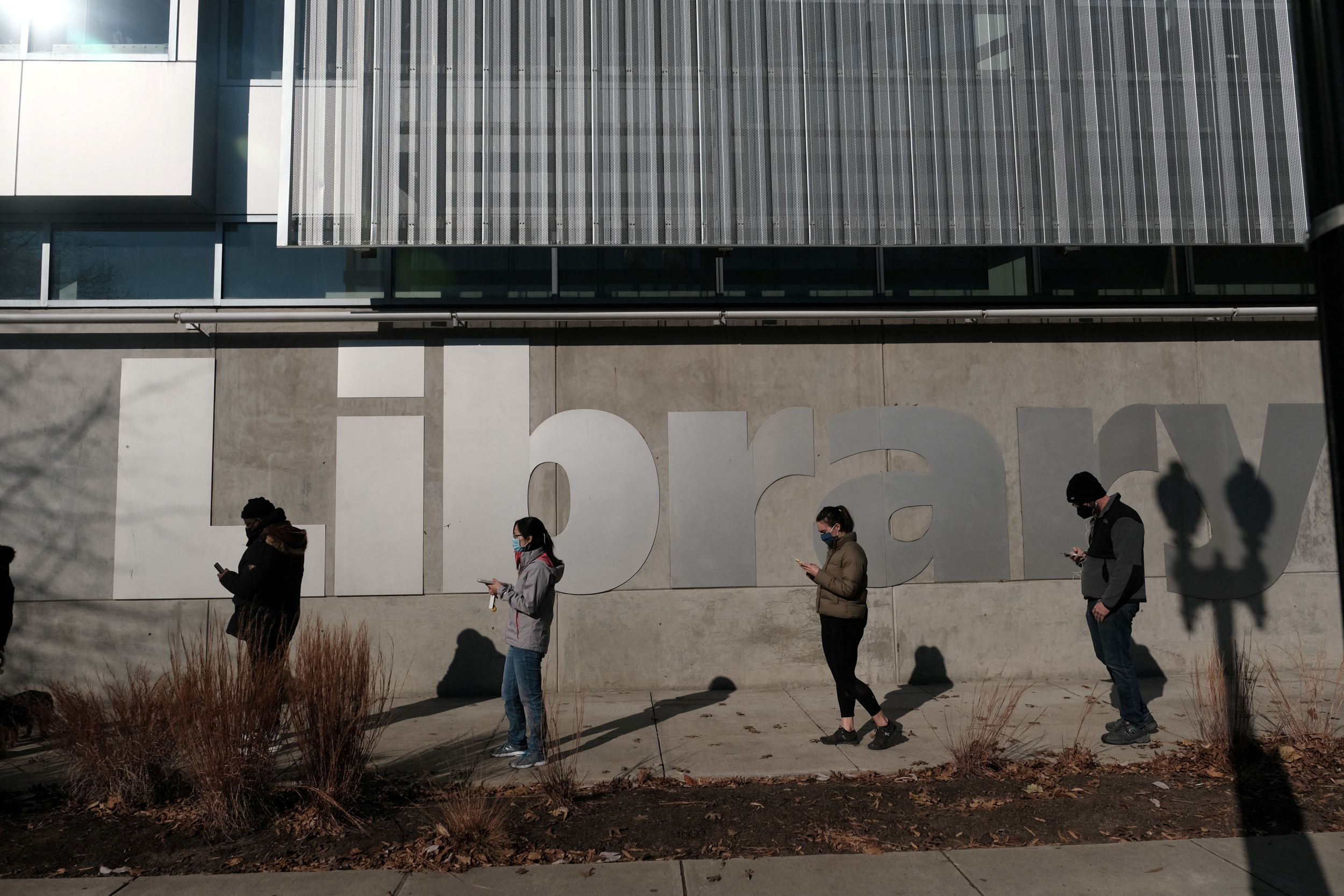 Montgomery County Library Hours Christmas 2022 The Public Library Is The Latest Place To Pick Up A Coronavirus Test.  Librarians Are Overwhelmed. - The Washington Post