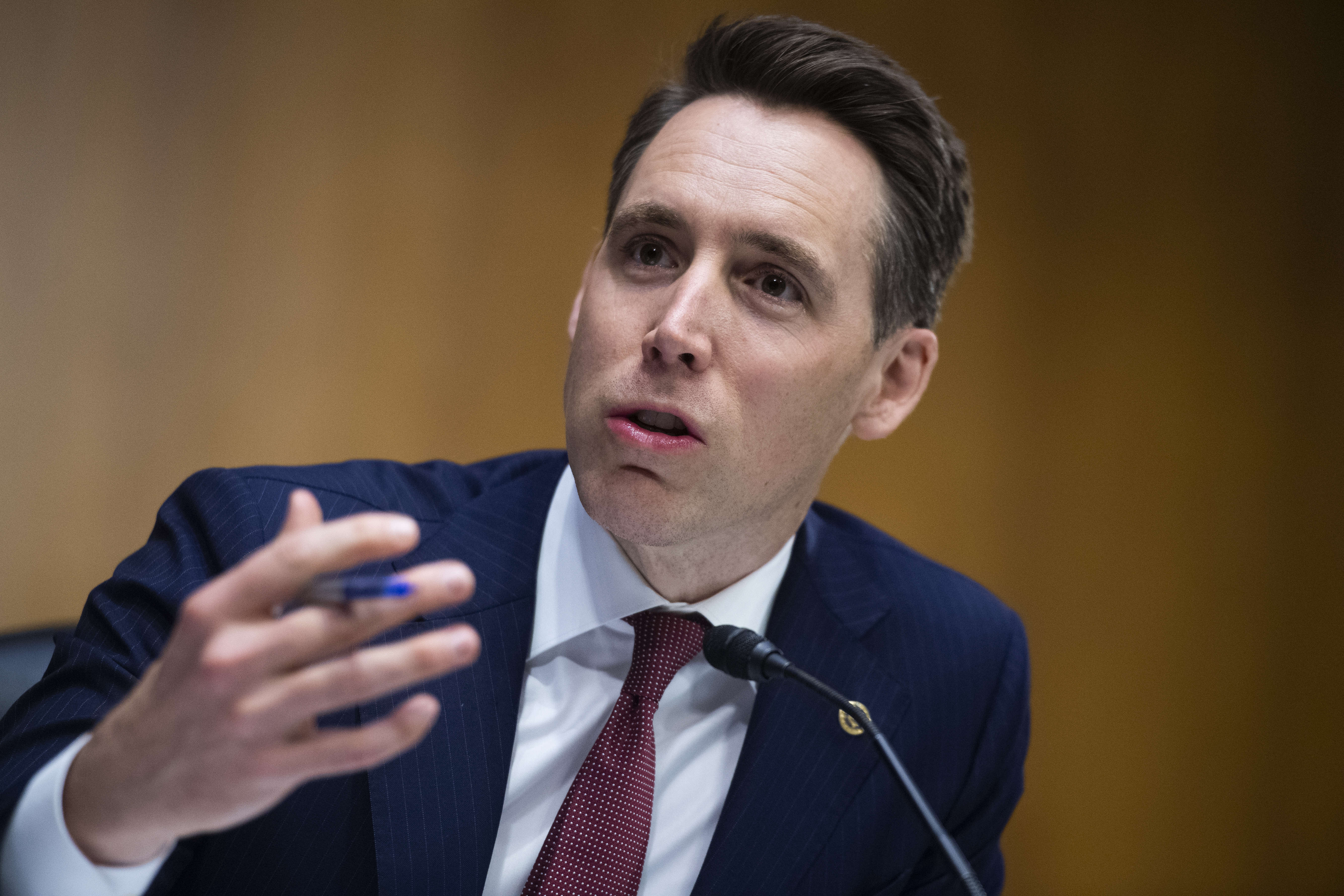 Adrian Wojnarowski Espn Apologize After Reporter S Profane Email To Sen Josh Hawley The Washington Post 2