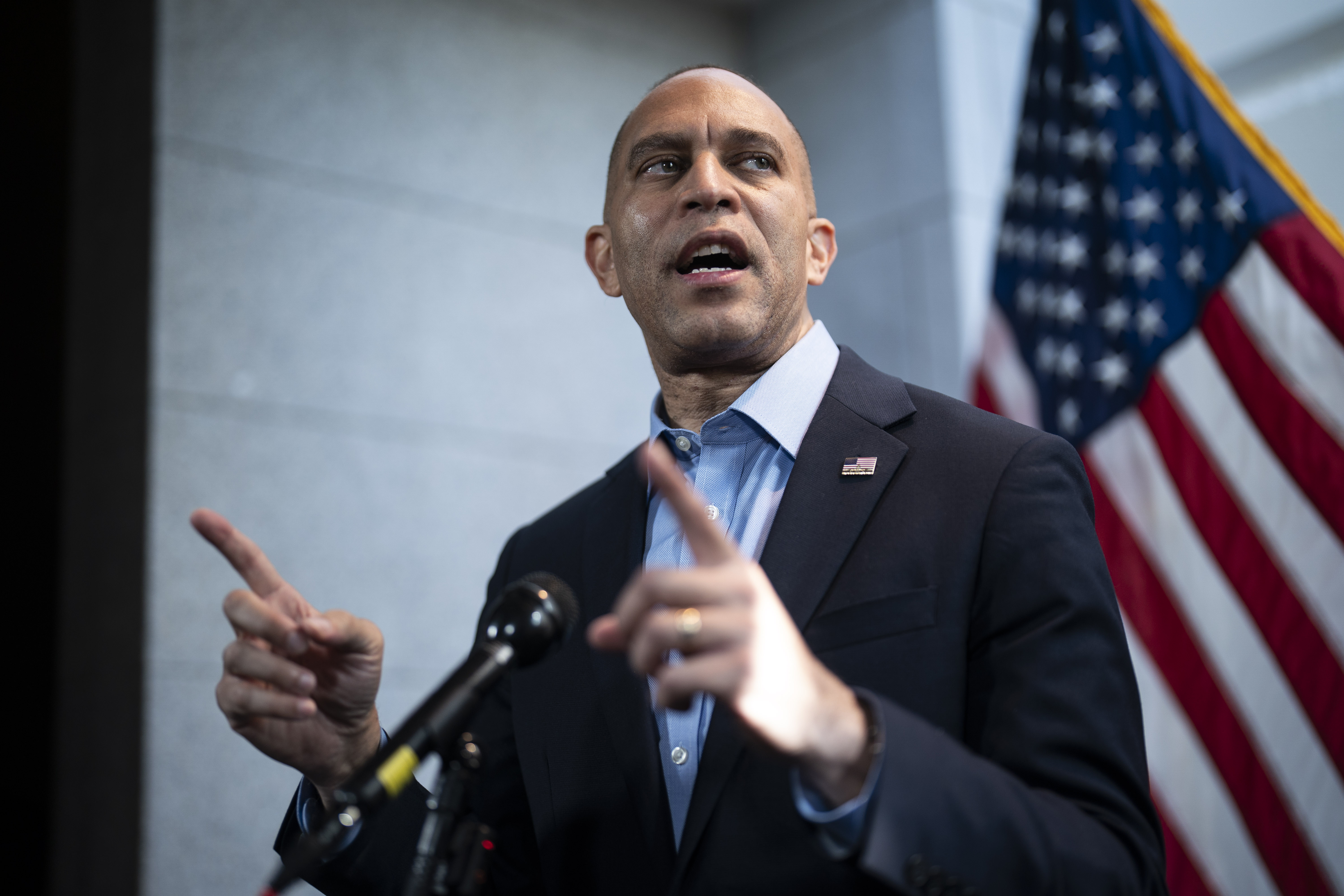 Democrats push for a 'ruthlessly pragmatic' approach to counter Trump