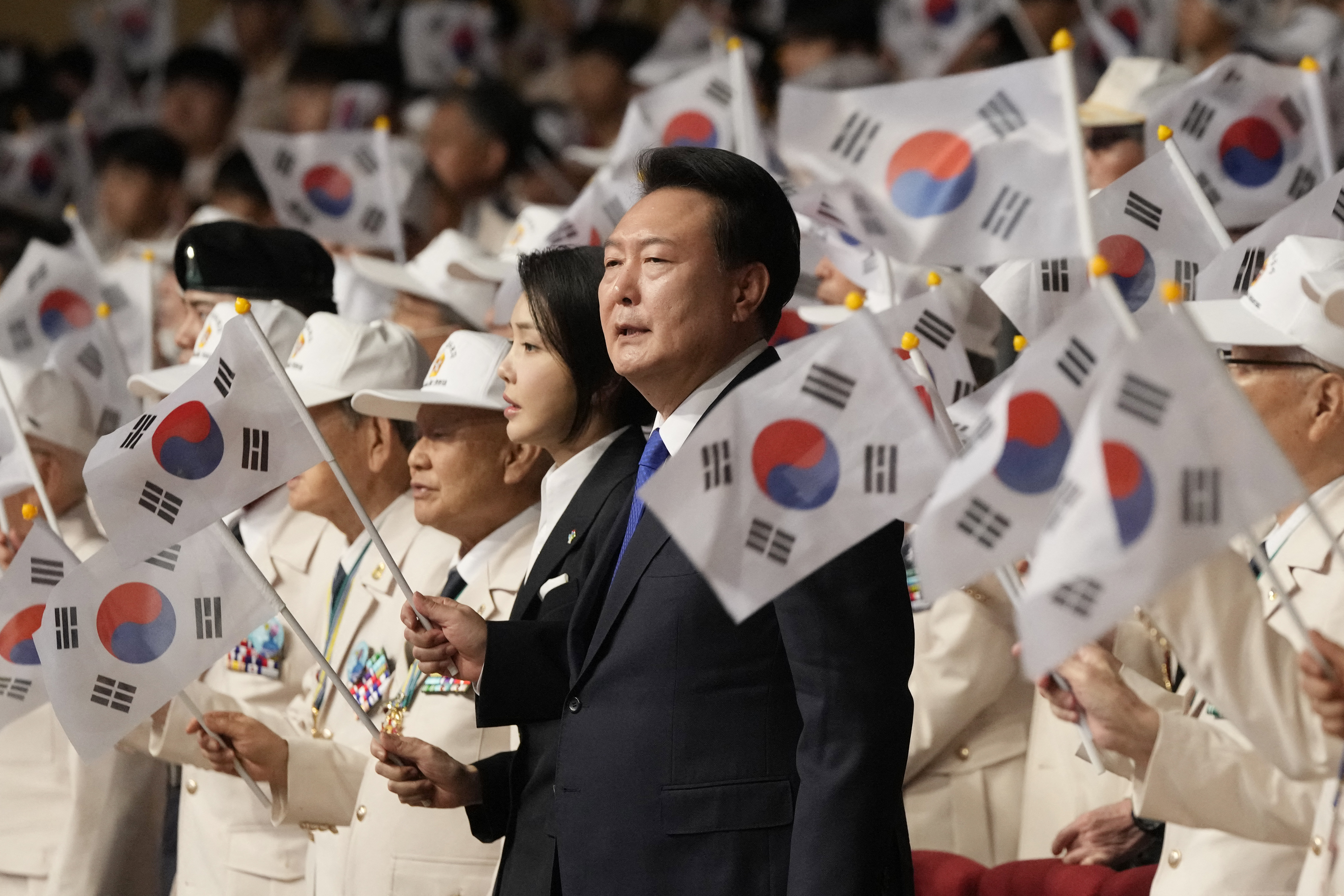Kim Ji-cheol Expresses Outrage Over Lawmakers' Absence During Vote